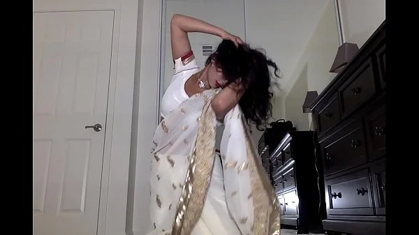 Desi Dhabi in Saree getting Naked and Plays with Hairy Pussy