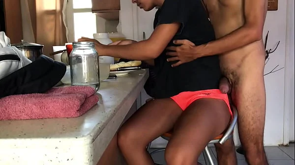 Using a Tight Pussy Before Breakfast - Ricky Valenz