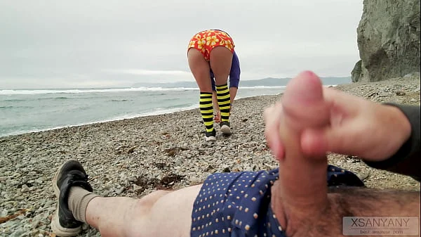 A CRAZY STRANGER ON THE SEA BEACH SIDRED THE EXBITIONIST'S DICK - XSANYANY