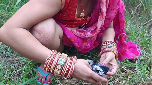 Desi Village bhabhi Fucking Field Lover Boy Outdoor video