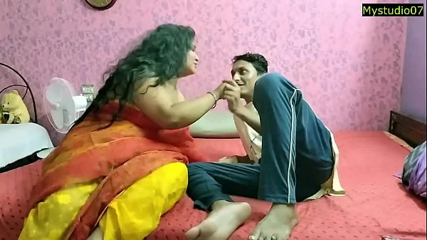 Indian Hot Bhabhi XXX sex with Innocent Boy! With Clear Audio