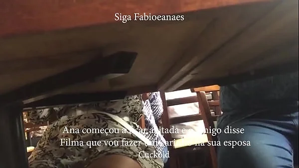 Sensual. Depois da transa a hotwife é acompanhada pelo Amigo tira uma casquinha dela no restaurante debaixo da mesa e corno filmando e legendando