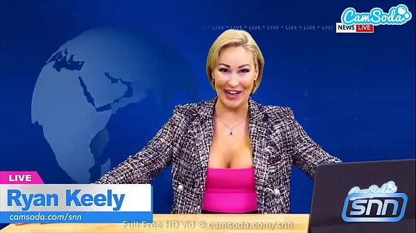 Camsoda - Big Tits MILF Ryan Keely Enjoys Sybian While Reading The News